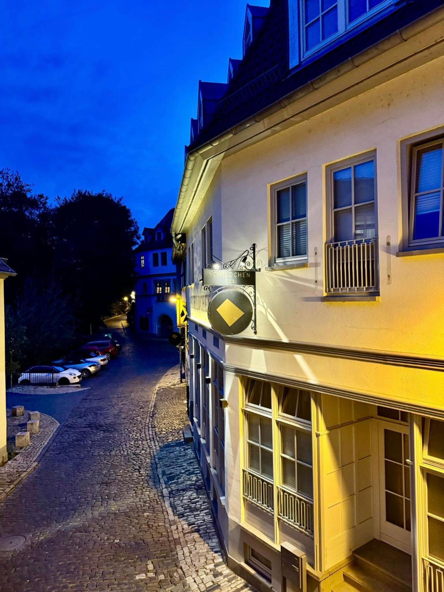 Ferienwohnung Schildblick Modernes Apartment Direkt In Der Altstadt Von Erfurt Nahe Der Kraemerbruecke - Beste Innenstadtlage Exterior foto