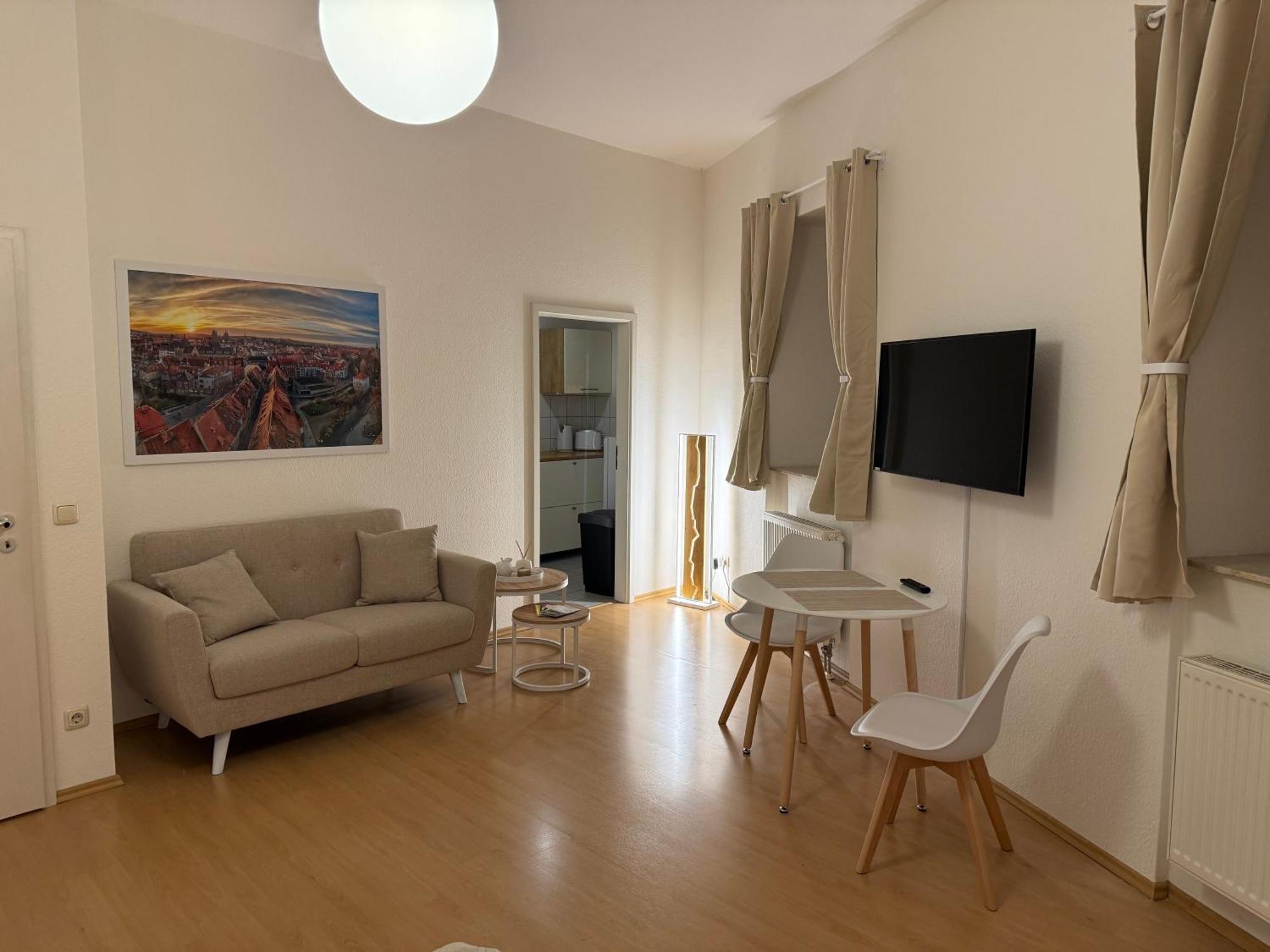 Ferienwohnung Schildblick Modernes Apartment Direkt In Der Altstadt Von Erfurt Nahe Der Kraemerbruecke - Beste Innenstadtlage Exterior foto
