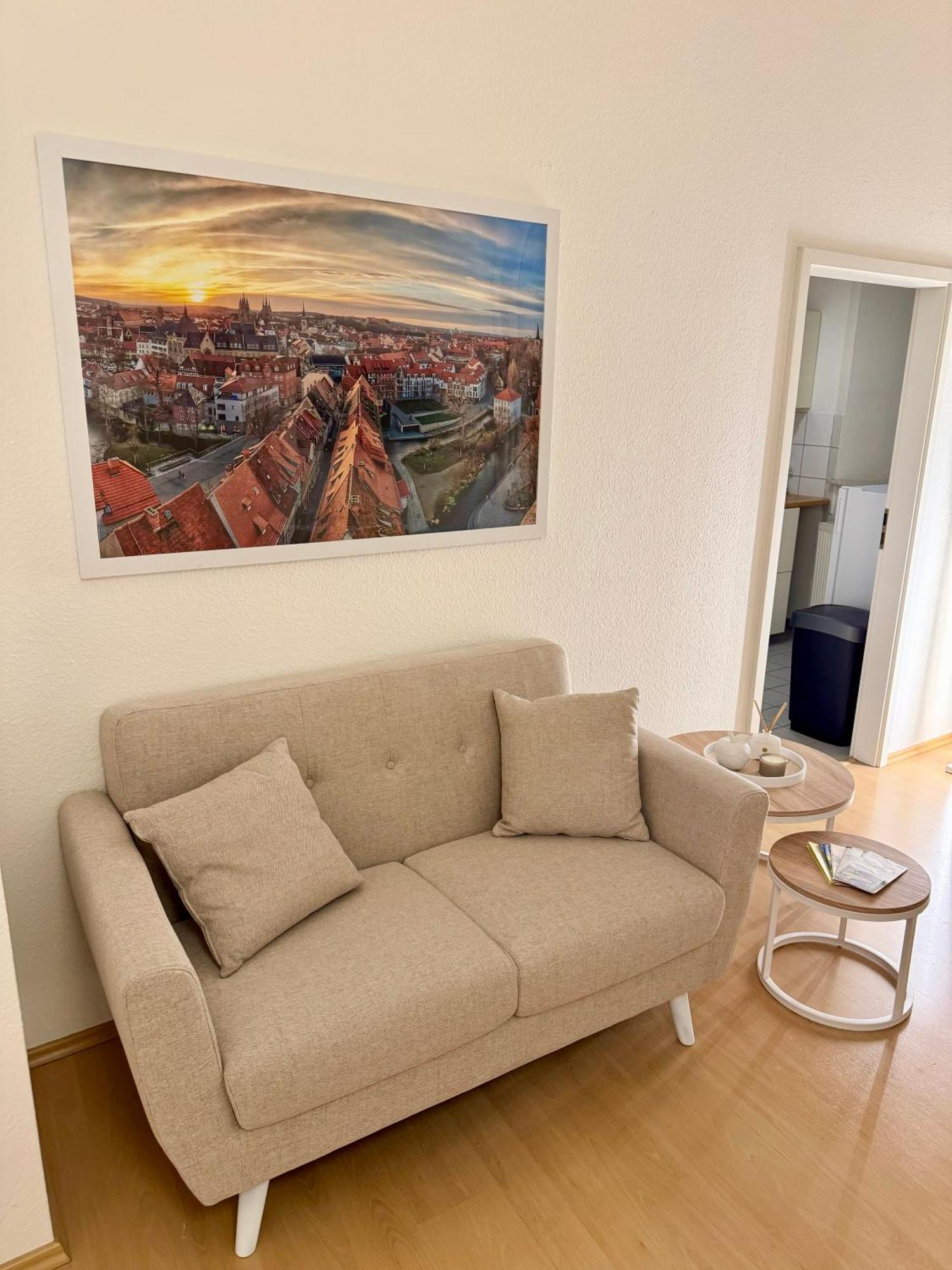 Ferienwohnung Schildblick Modernes Apartment Direkt In Der Altstadt Von Erfurt Nahe Der Kraemerbruecke - Beste Innenstadtlage Exterior foto